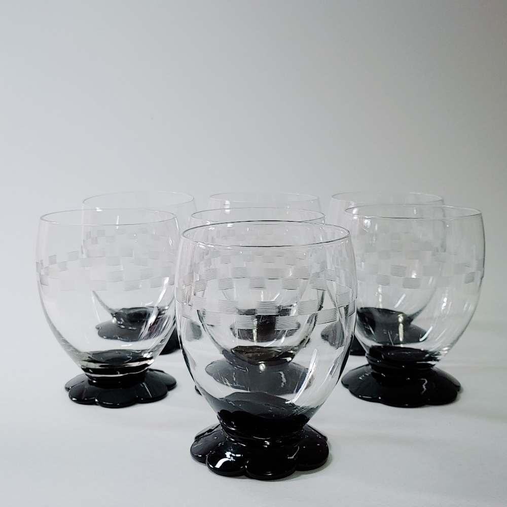 Set of 7 - Black Lily Pad Glasses